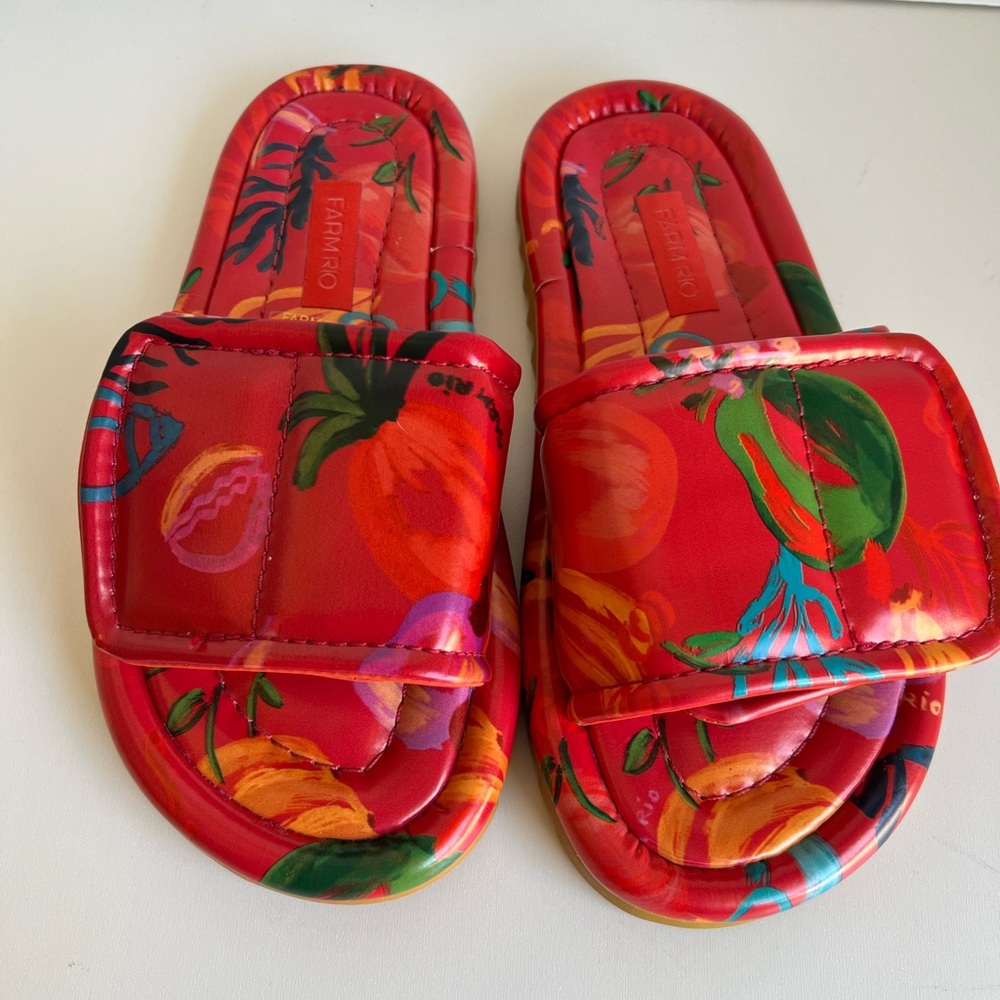 Farm Rio Pink Fruits Puffy Slides- Size 8 - Picture 1 of 4